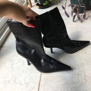CHINESE LAUNDRY BLACK HEELS